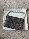 Mala Tous - Clutch Kaos Icon preta