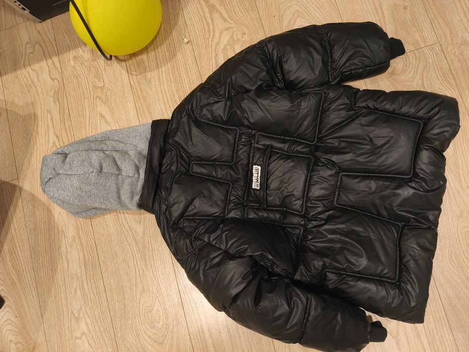 Куртка на хлопчика Нова