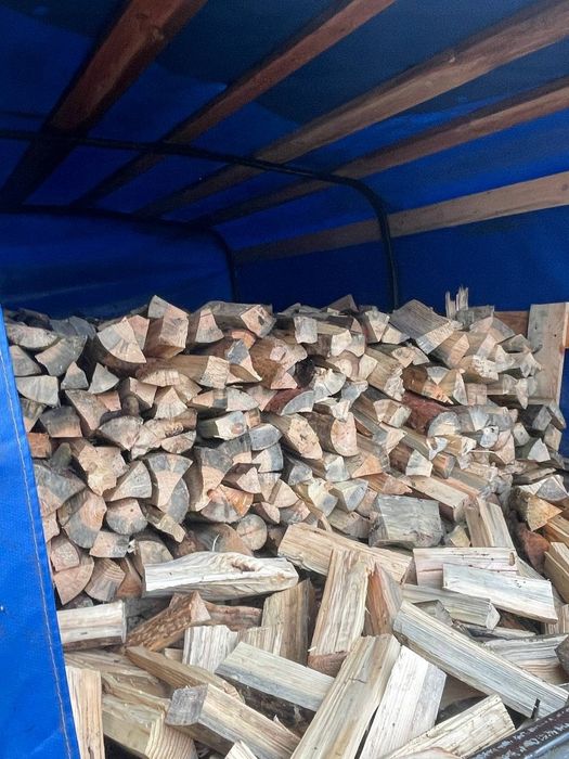 Продаються дрова соснові та березові