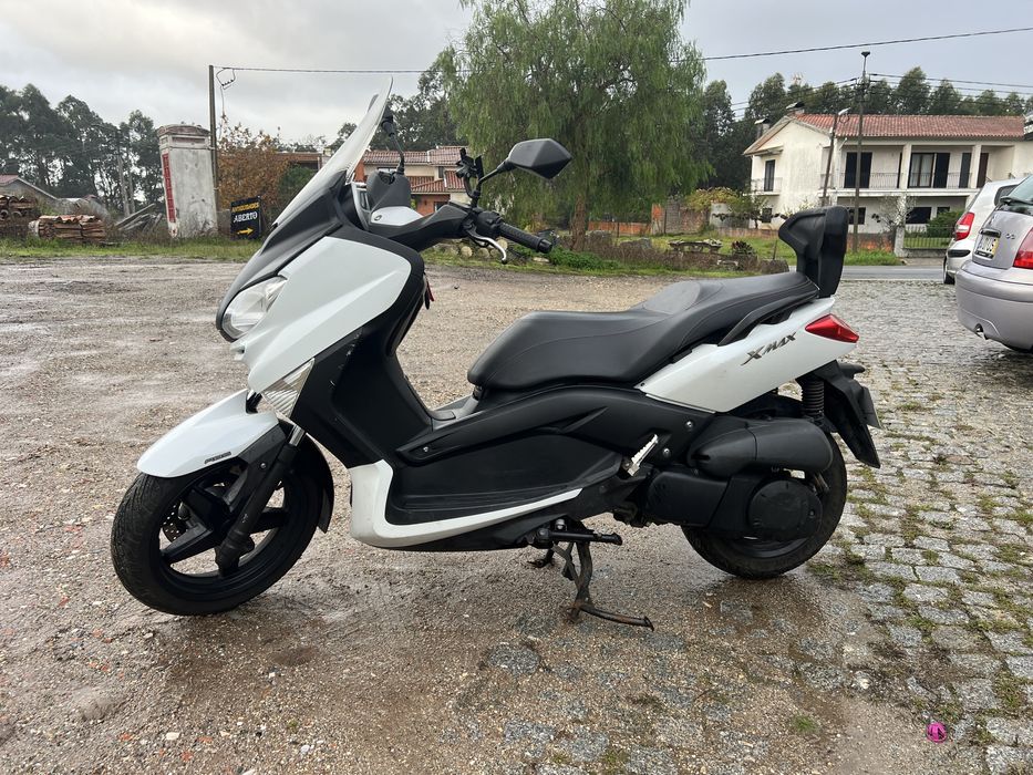 Yamaha X-Max 250 ABS