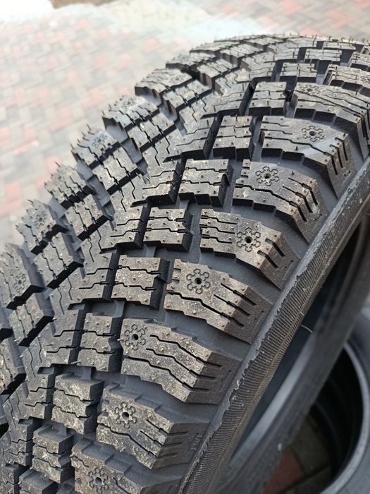 Шини 225 70 15 с нові