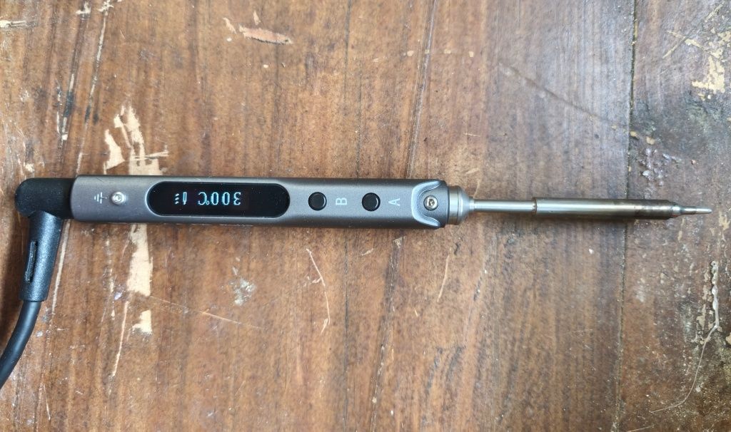Ferro de soldar TS100