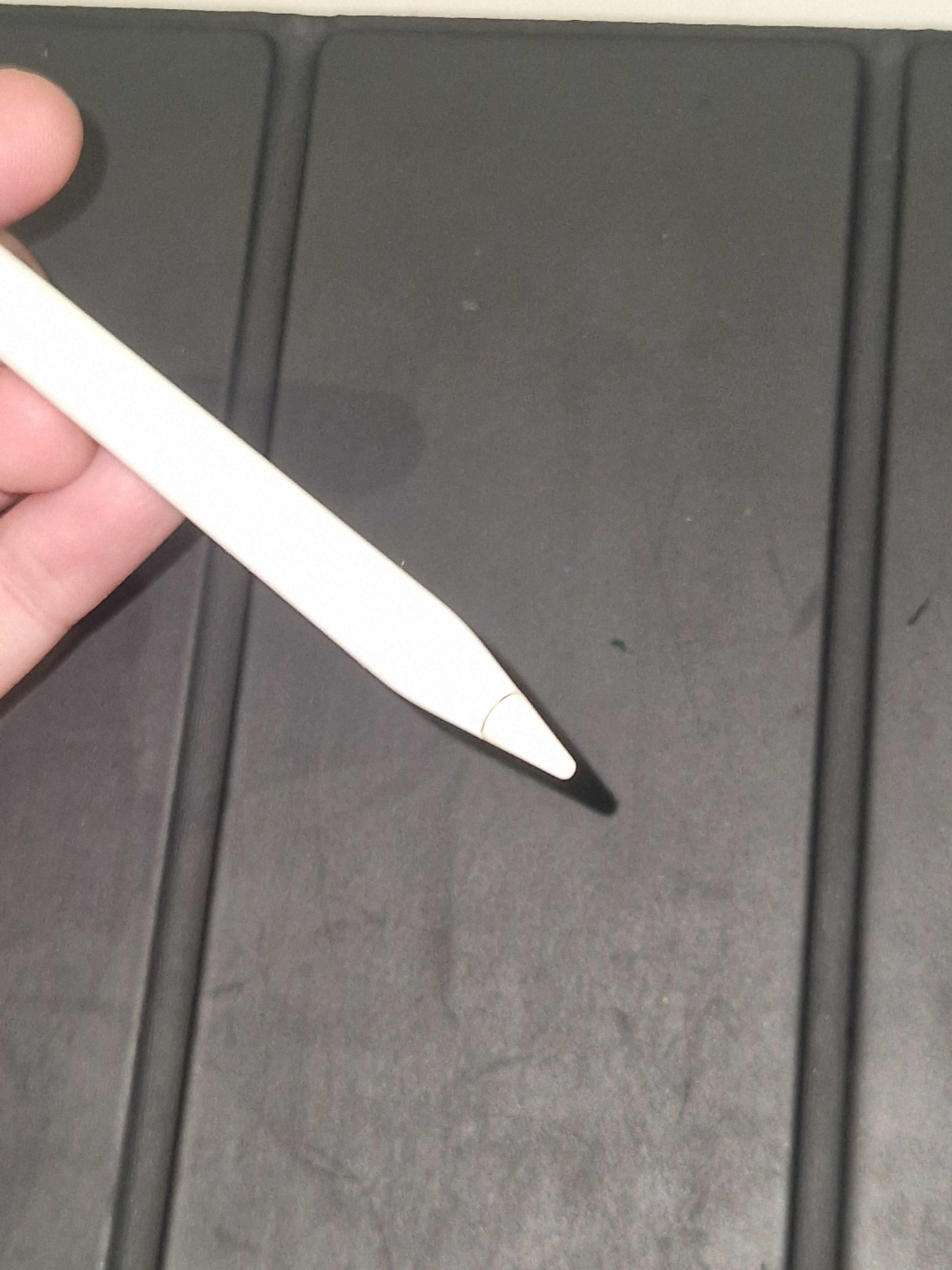 Ipad 8.ª geração 128 gb (rosa gold) com Apple Pencil e Capa