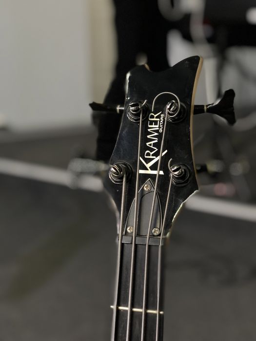 KRAMER Disciple D-1 Bass Used Black/Red