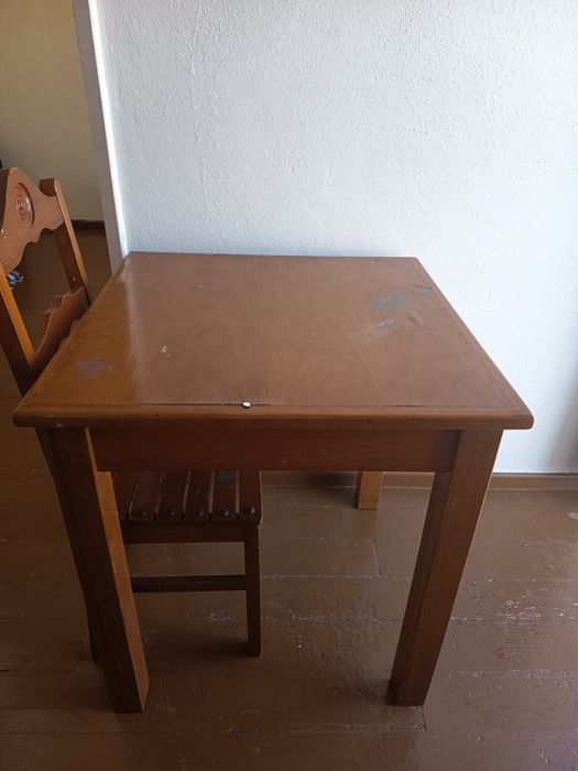 Mesa de cozinha 2 cadeiras