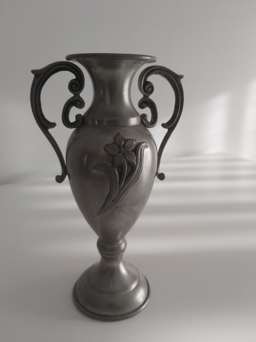 Pecas de decoração em estanho