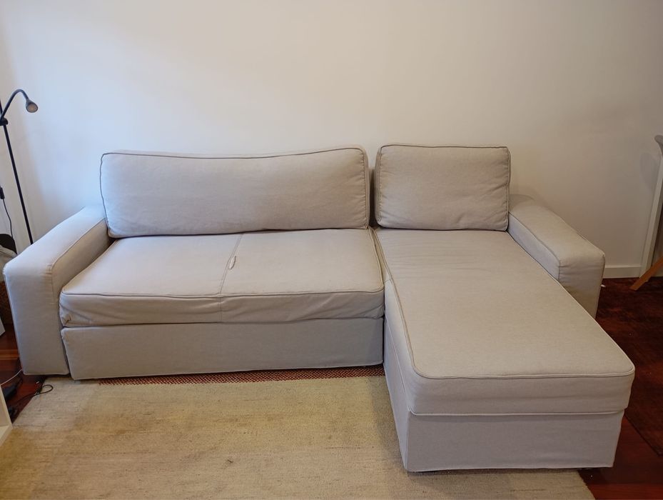 Sofá com chaise long
