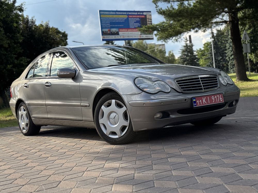 Продам Mercedes-Benz C-Class свіжо пригнаний