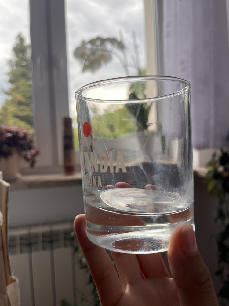 Szklanki Finlandia vodka vintage 7 sztuk