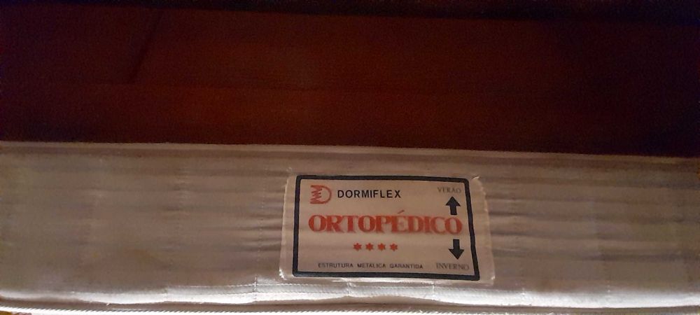 Colchão usado                 Medidas - 194 X 142 X 20