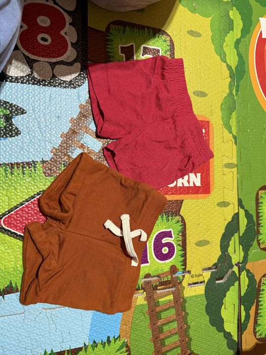 Віддам речі 62 розміру