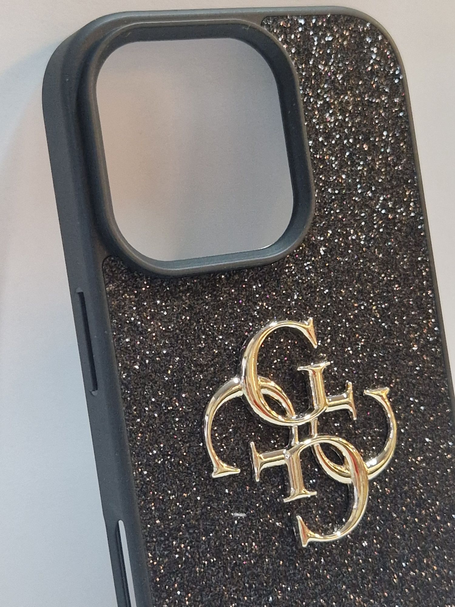 Oryginalne Etui GUESS hardcase Fixed Glitter Big 4G do Iphone 16 Pro