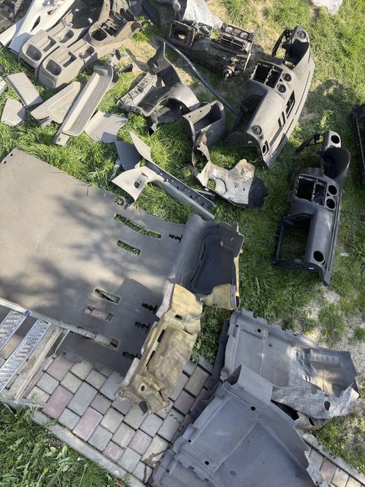 Кадик Caddy Салон елементи салону Автозапчастини-автодеталі