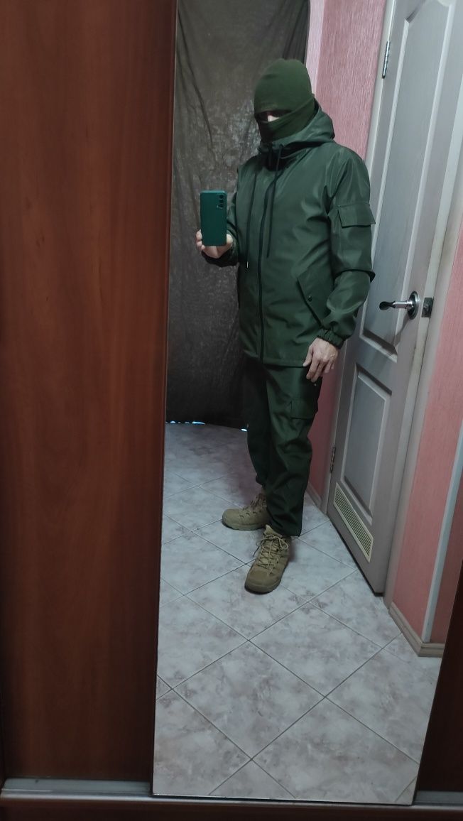 Костюм softshell (облегчённый без утеплителя) хаки.