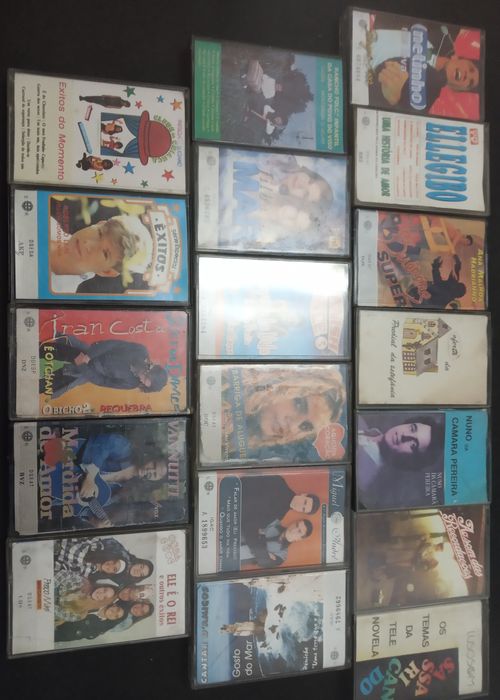 Lote de Cassetes de Música  ( ÁUDIO )