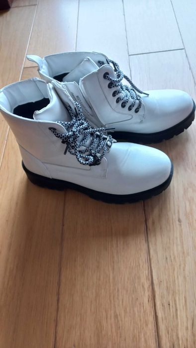 Buty zimowe r.36