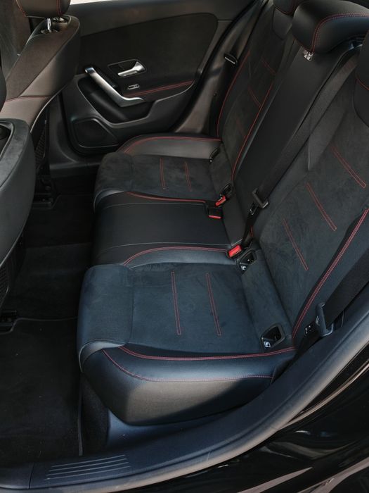 Mercedes A 250e AMG limousine