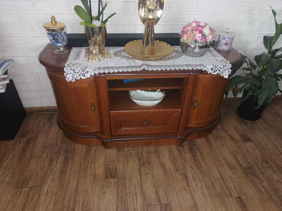 piękna komoda sprzedam