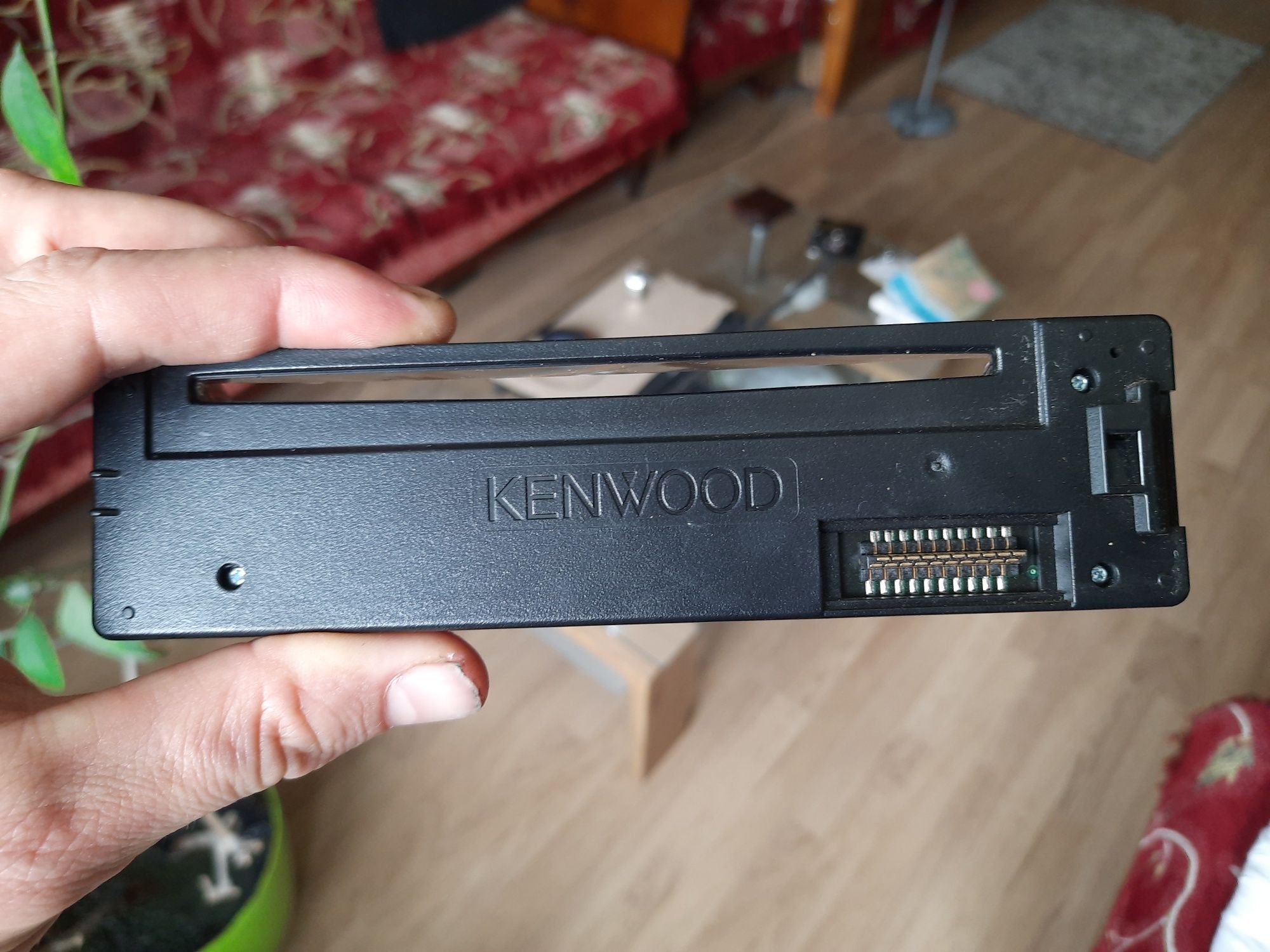 Автомагнитола Kenwood KDC-3054U. Як нова! С  USB. Своя !