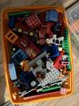 Dwa ogromne pudla lego duplo