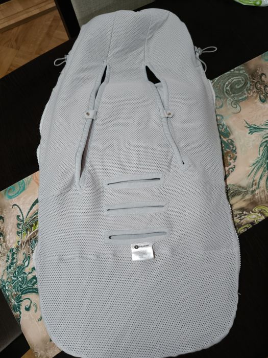 Śpiworek rollersy do fotelika samochodowego