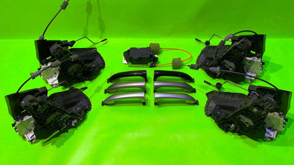 Замок Mercedes GL X164 замок двери замок крышки багажника ML W164