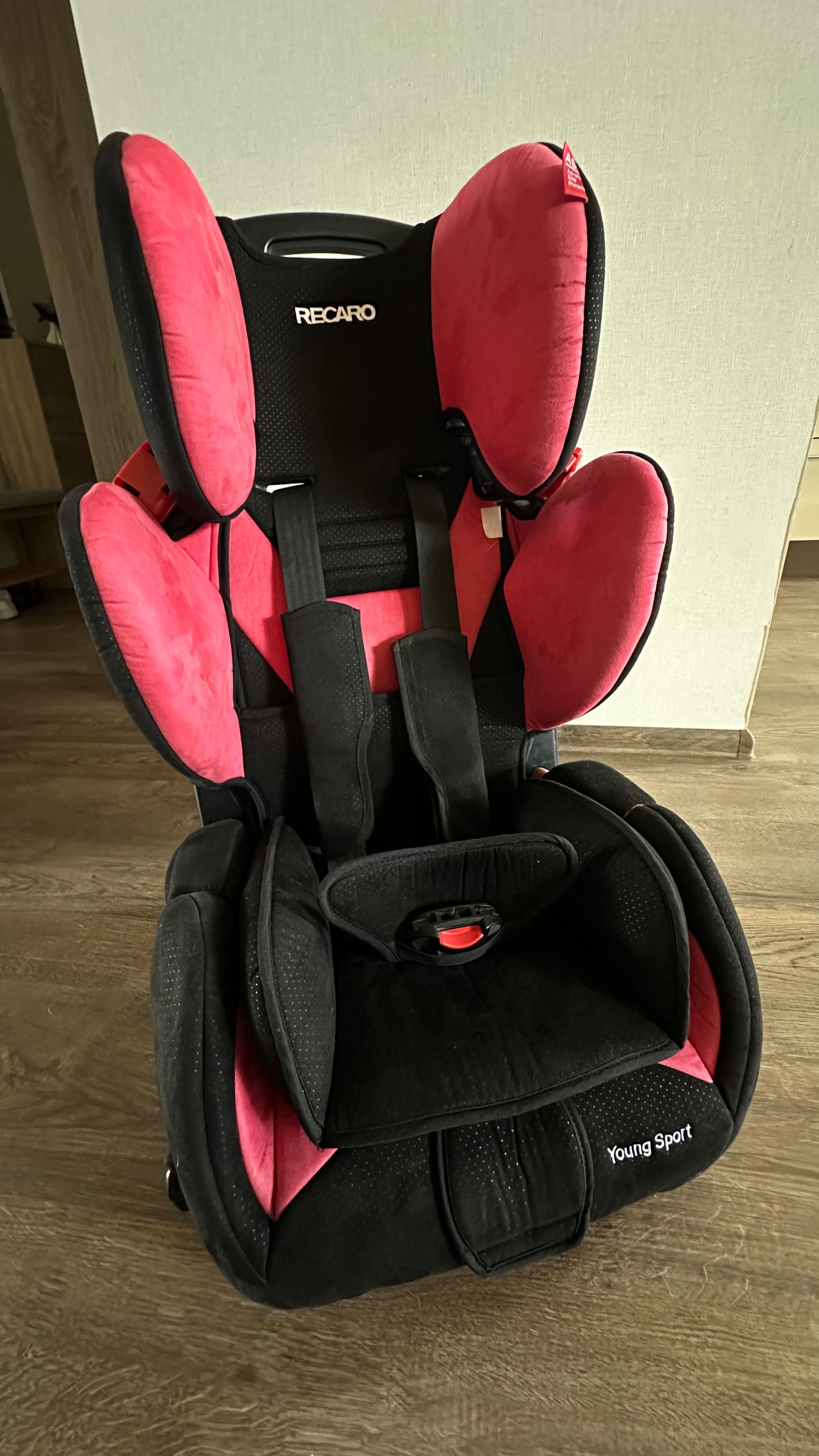 Автокрісло Recaro Young Sport