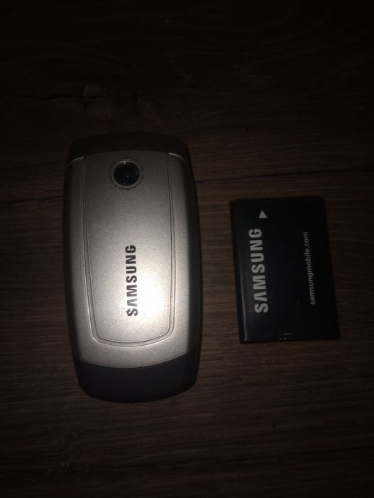 Telefon komórkowy Samsung x510