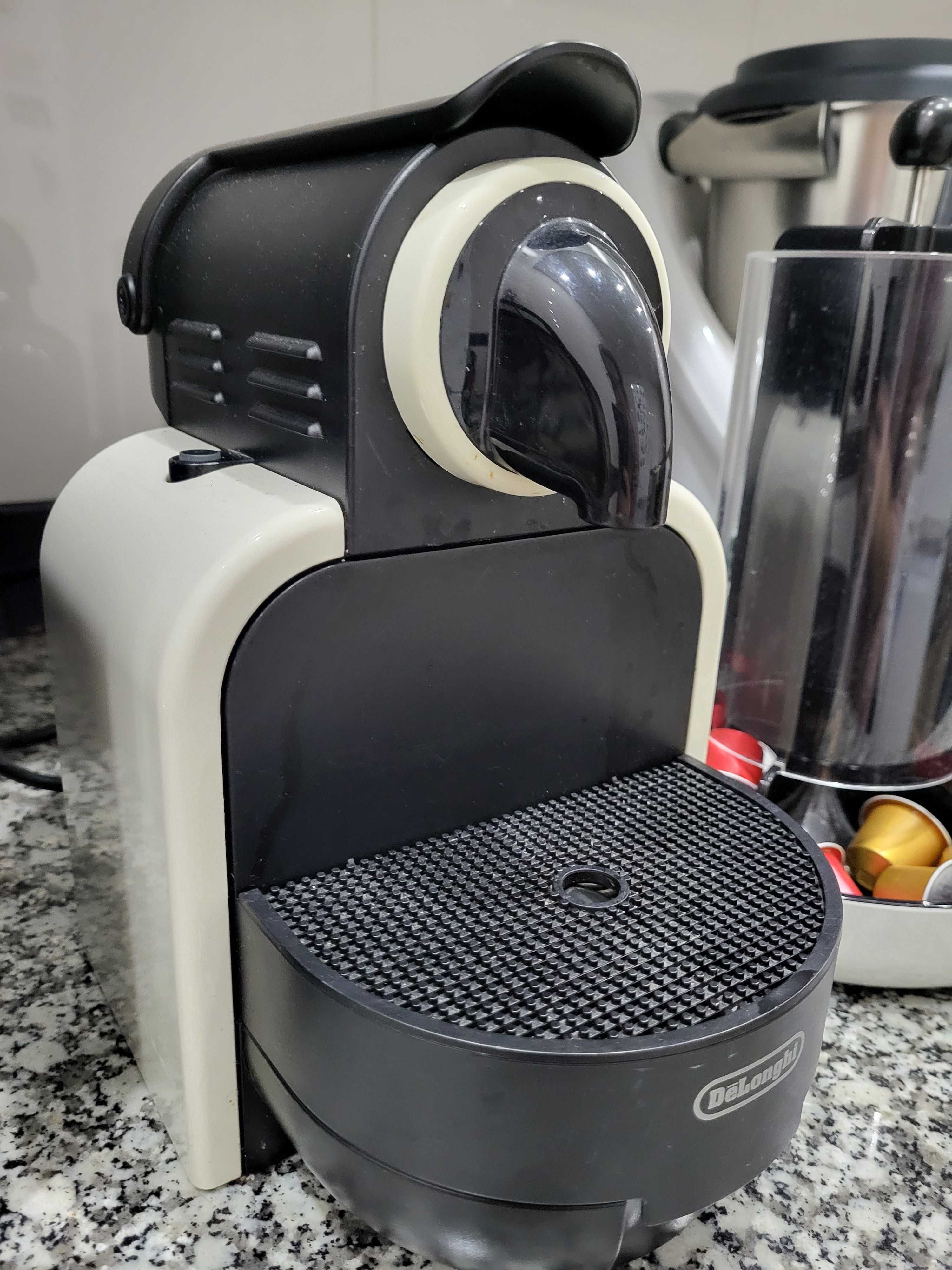 Máquina café nespresso