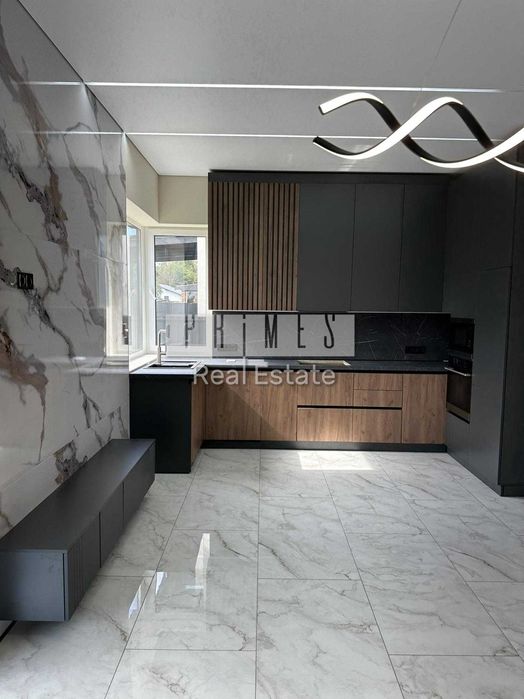 Продаж 4к будинку з дизайнерським ремонтом, Буча