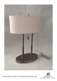 Lampa stołowa. Lampka nocna. lampa na biurko z abażurem