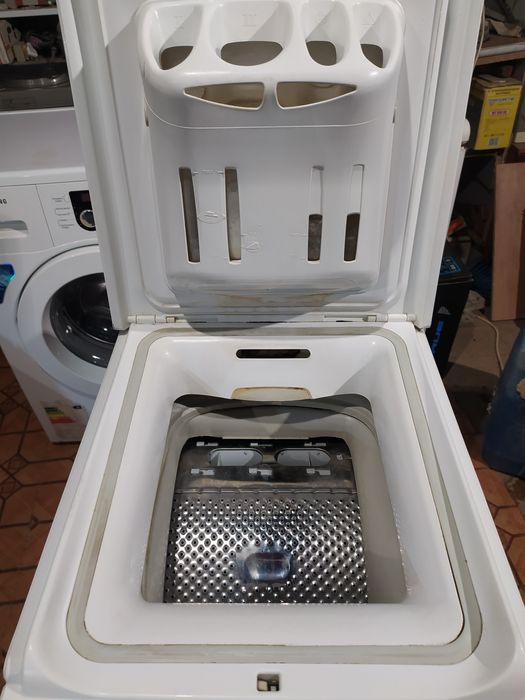 Пральна машина Вірпул вертикалка