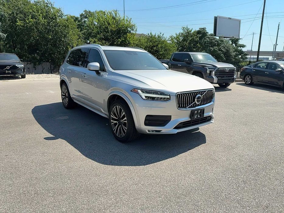 Volvo XC90 T6 MOMENTUM      2020