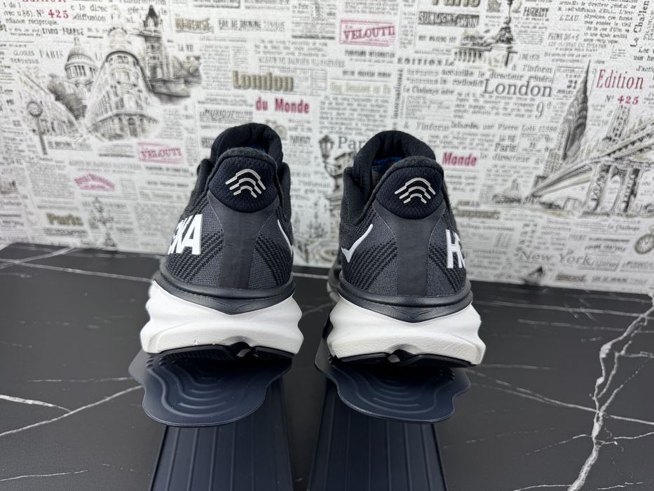 Оригінал Розмір 45 Кросівки Hoka One One Clifton 9 Взуття