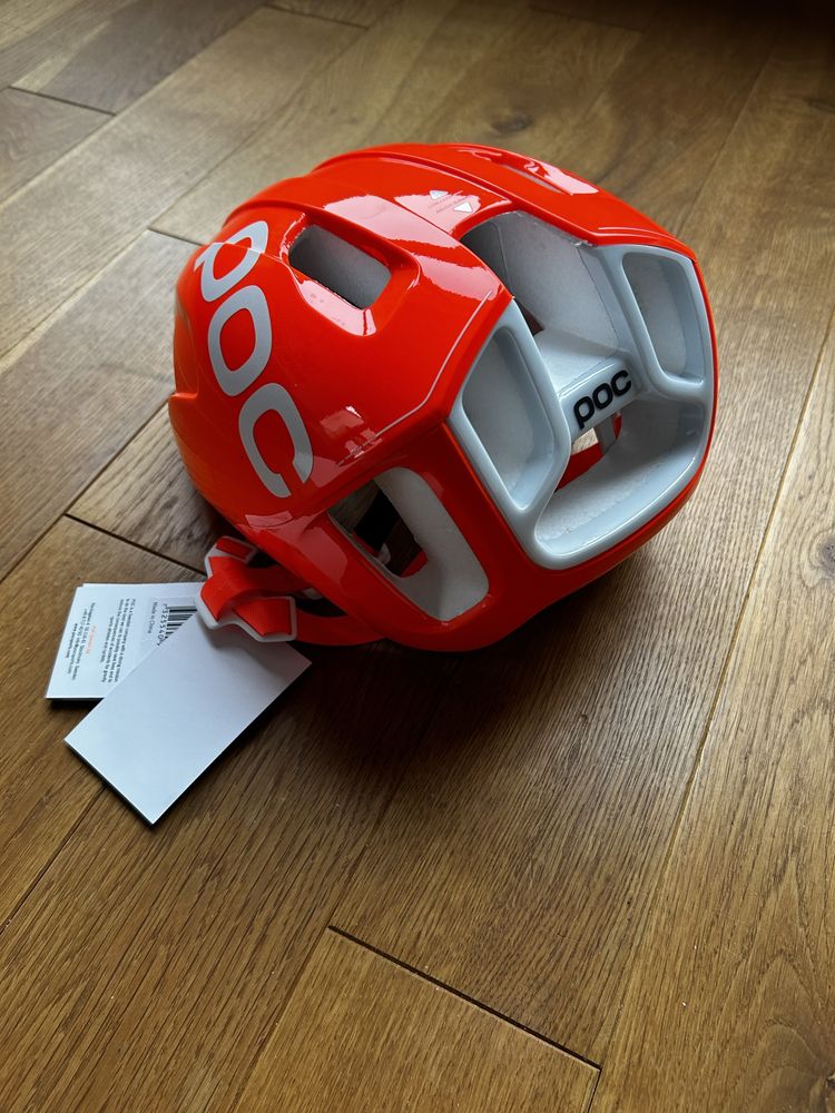 Kask ventral SPIN AVIP poc