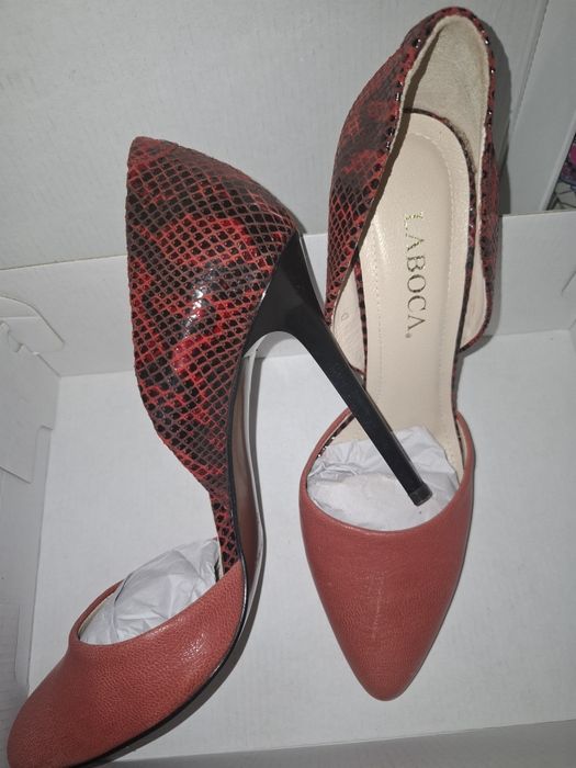 Нові шкіряні туфлі Laboca 40