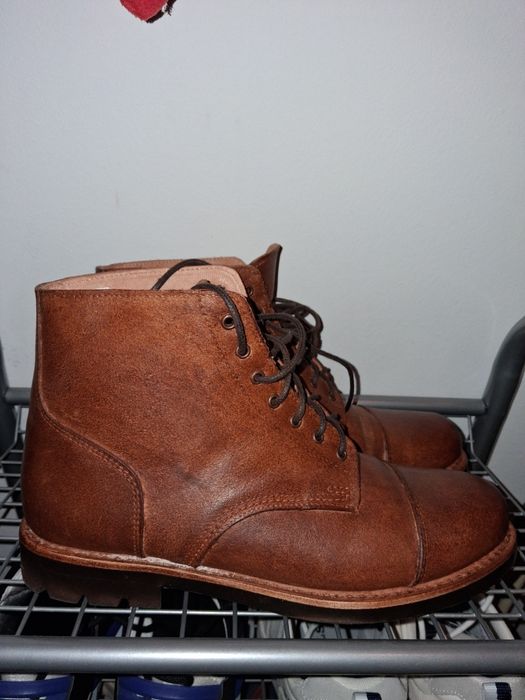 Botas em couro feitas Artesanalmente castanhas n/42 novas.