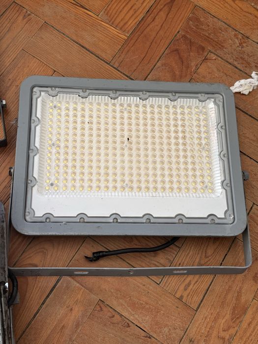 5 Projetor led exterior