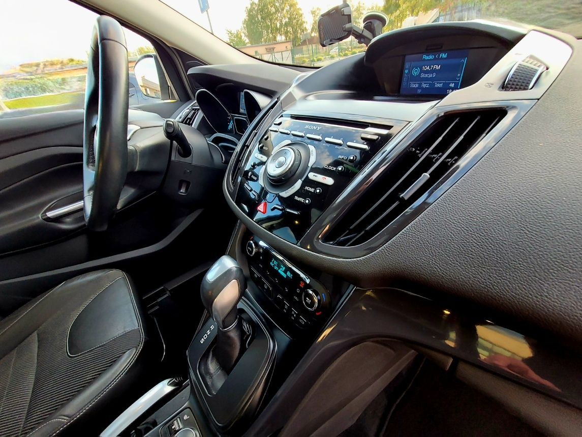 Ford kuga 2.0diesel 4x4 Panorama Bogate wyposażenie Faktury na naprawy