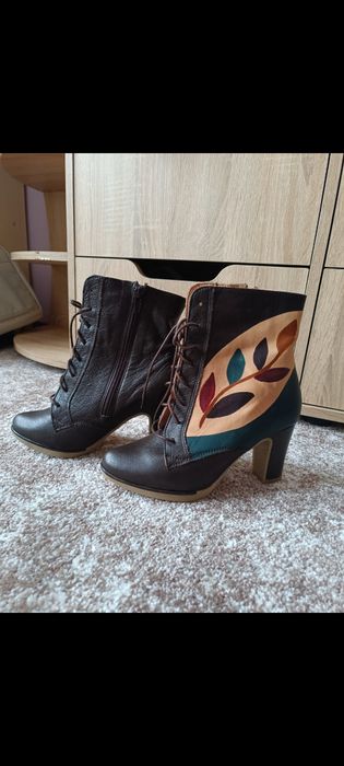 Жіночі Ботильйони