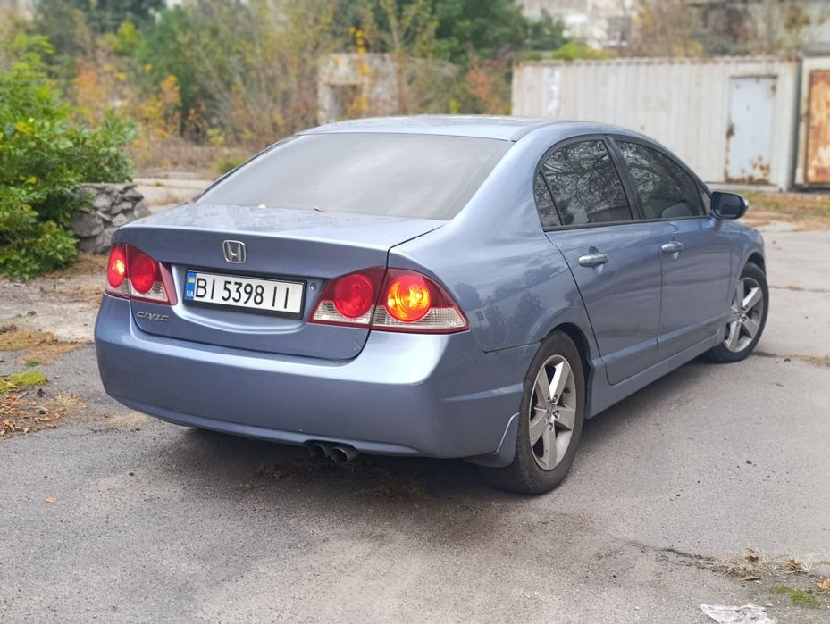 Хонда Цивік гарний стан сів поїхав