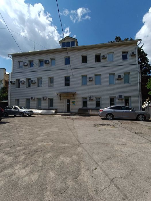 Продам окремостоячу будівлю з діючим бізнесом в центрі Дніпра!