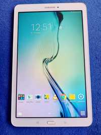 Tablet Samsung Galaxy Tab E jak nowy