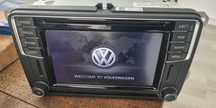 Naprawa  wyświetlacza dotykowego Nawigacji VW Caddy Dyscavery Media PQ