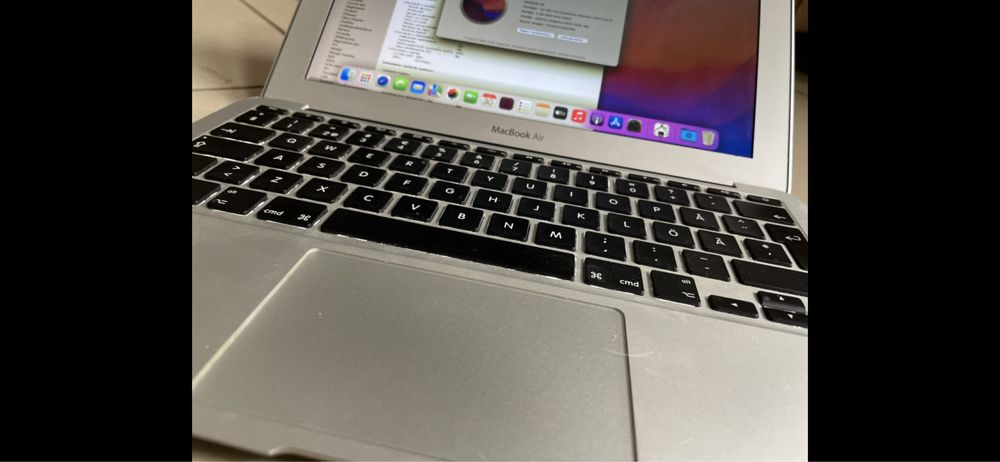 Apple MacBook Air 13  2015 r i5/8GB/ 120 ssd big sur