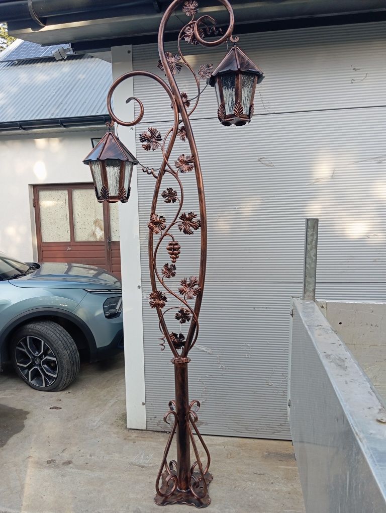 Lampa latarnia ogrodowa ocynkowana malowanie proszkowe
