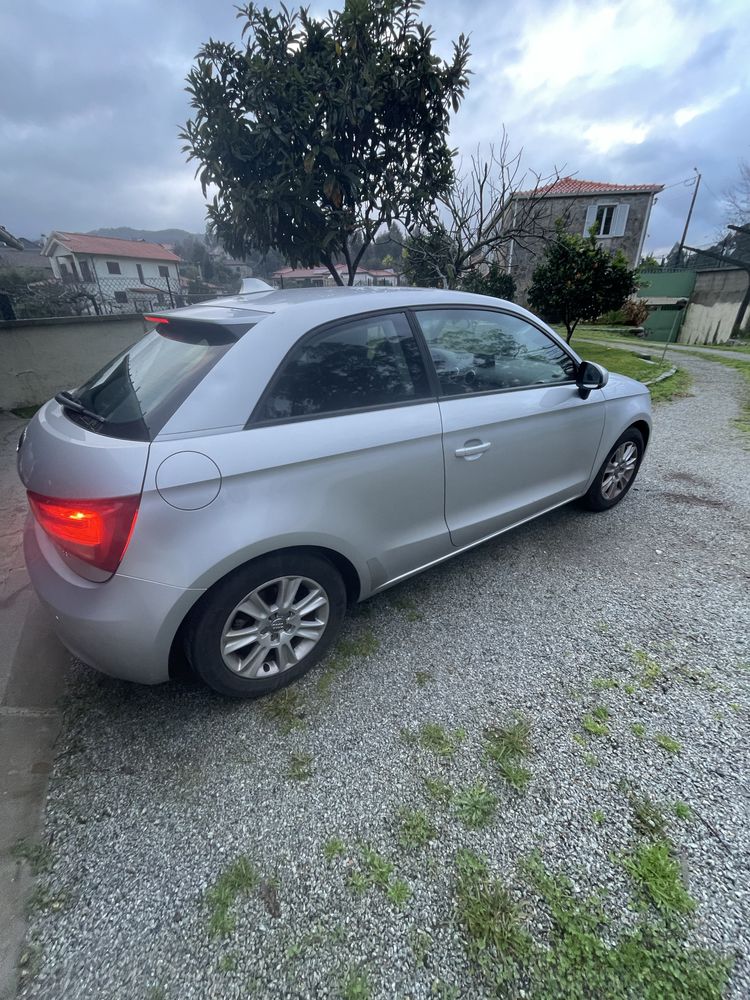 Audi A1 TSFI 1.2 gasolina e GPL