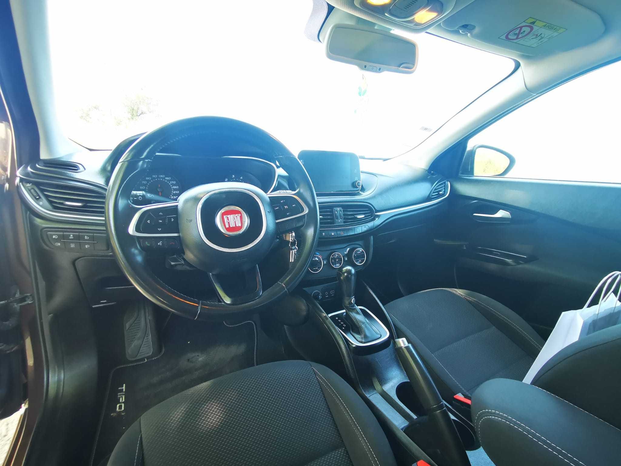 Fiat Tipo 1.6 M-Jet Lounge Tech DCT
