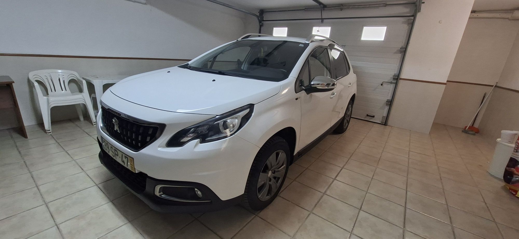 PEUGEOT 2008 PureTech 1.2 Active