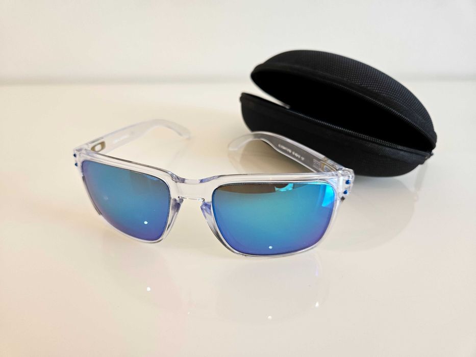 Óculos de Sol Polarizados Oakley Holbrook XL 9417 com estojo.
